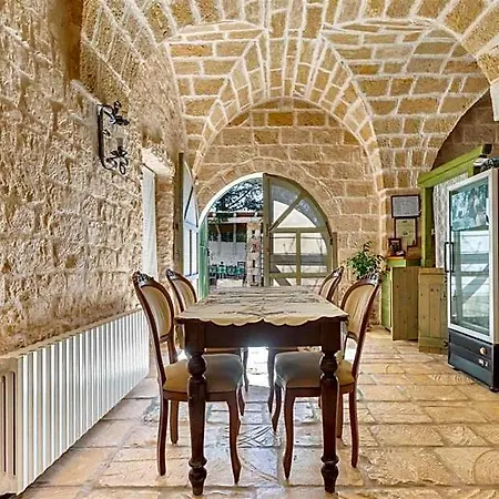 Bellolio Ecofarm קרוביניו